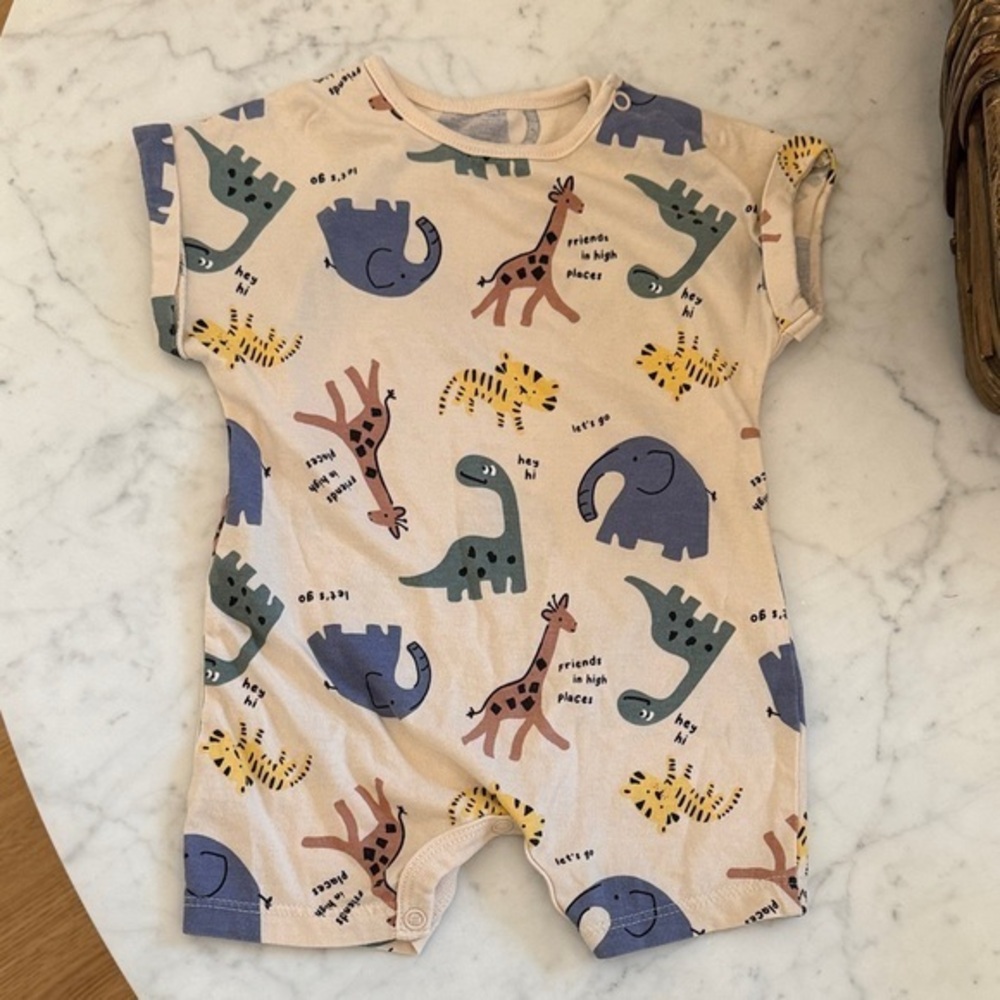 Baby Safari Animal Romper 6–9M Neutral Giraffe Elephant Dinosaur